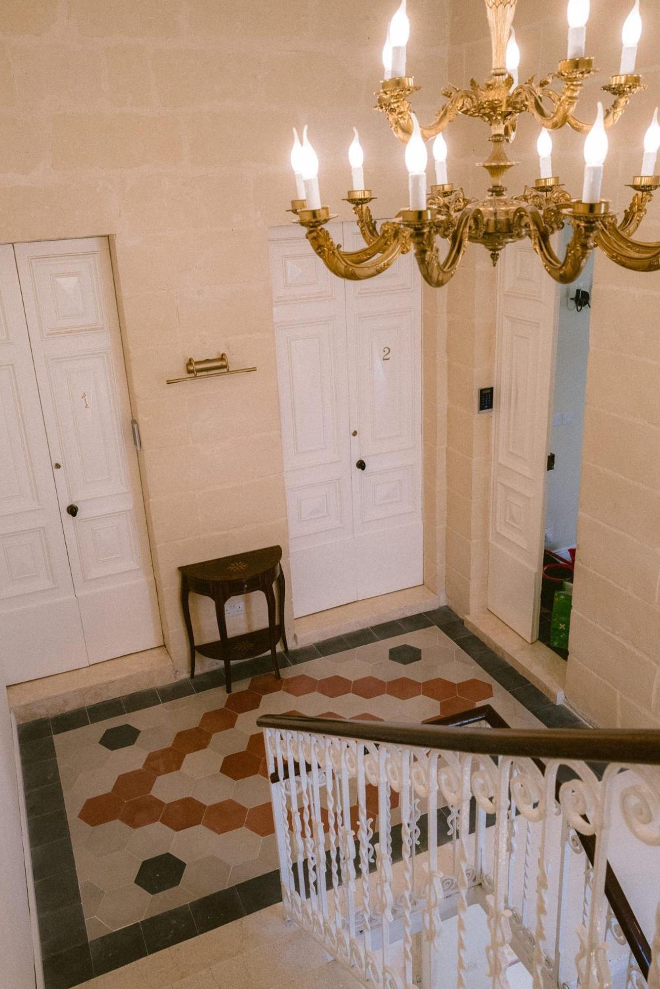 Tinja Bnb Sliema Bagian luar foto