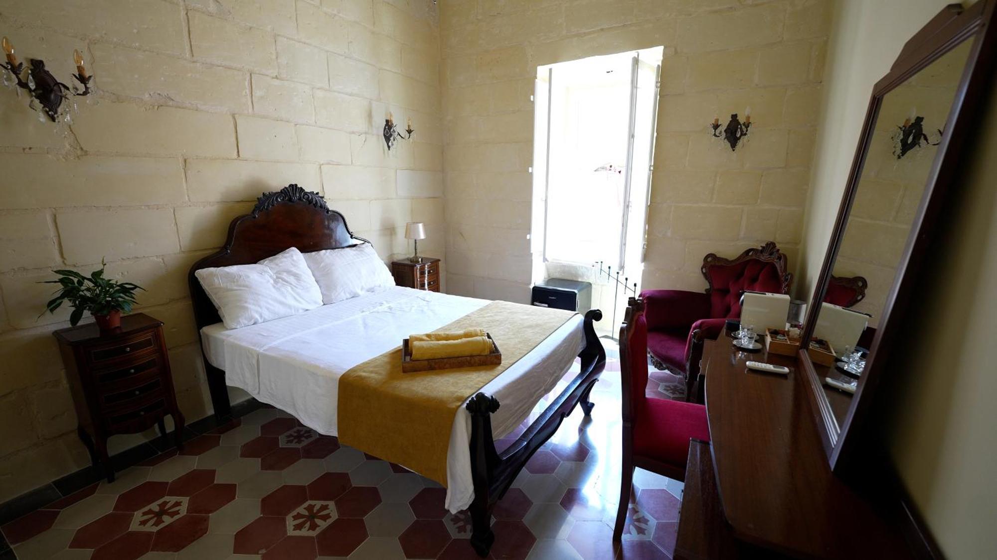 Tinja Bnb Sliema Bagian luar foto